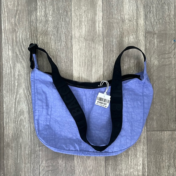 BAGGU MEDIUM CRESCENT BAG - Picture 2 of 3